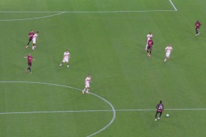 現(xiàn)場原聲！AC米蘭流暢配合進(jìn)球