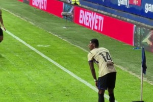 種族歧視盛行！拉什福德遭對(duì)手球迷辱罵：黑鬼老鼠