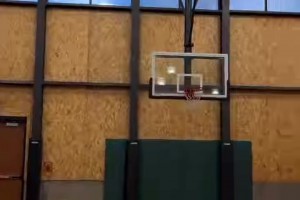 哈登近期訓(xùn)練展現(xiàn)兇猛單打，新賽季放開(kāi)掄？