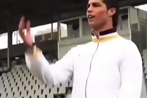 這球感??努力毋庸置疑，C羅也是相當(dāng)有天賦的好吧