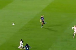 實誠的薩卡！薩卡＆梅里諾賽后采訪：回到這里進(jìn)球?qū)ξ乙饬x重大！