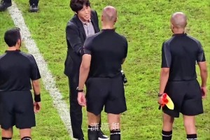 對(duì)比國(guó)內(nèi)裁判就是碾壓！徐正源賽后握手致謝本場(chǎng)裁判