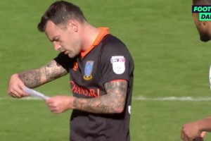 還能用嗎？戰(zhàn)術(shù)小紙條被對(duì)手搶了??