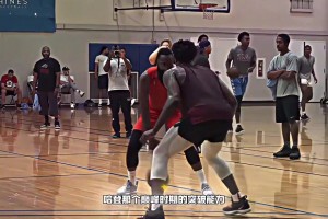 巔峰麥迪和巔峰哈登誰(shuí)更厲害？楊毅：哈登突破殺傷力太強(qiáng)了~