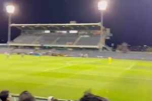 大過節(jié)添堵！國安遠征球迷在客場高喊“丟人現(xiàn)眼”