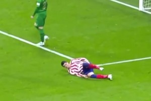 ??在球場上進球真的可以治百病！不信你看看莫拉塔！