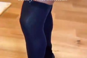 這黑絲美腿，吧友們一定要看到最后?。??