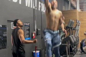 畢竟是千禧年狀元！47歲了還這么能飛啊