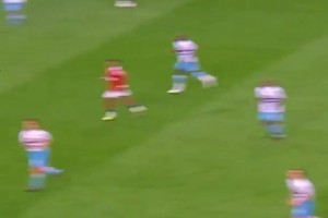 曼聯(lián)球迷：現(xiàn)在沒人能像斯科爾斯那樣傳球，純粹的優(yōu)雅+視野