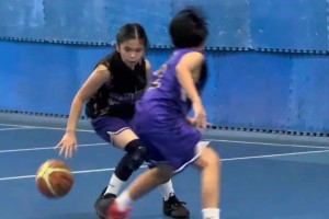 伊布在曼聯(lián)效力的唯一一個完整賽季攻入28球，并贏得三座獎杯