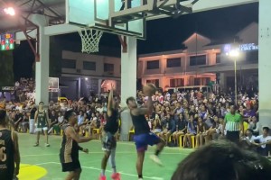 數(shù)據(jù)碾壓卻無獎！15年總決賽MVP 該給庫里還是一哥？