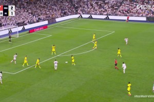 自己來(lái)！維尼修斯突破造點(diǎn)，隨后親自主罰穩(wěn)穩(wěn)罰進(jìn)