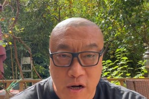 馬?。簞e看只拿了3分，39歲的霍福德能量比27歲的艾頓還大！