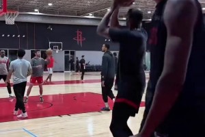 信手拈來！杜蘭特訓(xùn)練底角三分彈無虛發(fā)