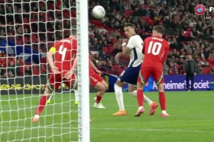 精彩！薩卡爆射世界波直入死角！英格蘭20分鐘3-0領(lǐng)先威爾士