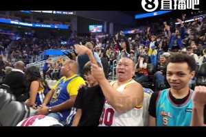 沒想到勇士公開訓(xùn)練課 竟然吸引了這么多勇蜜到現(xiàn)場觀看！??