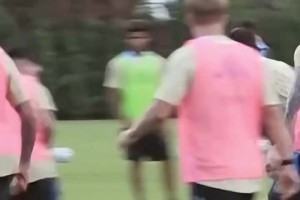 捷徑！圓夢(mèng)世界杯，齊達(dá)內(nèi)兒子歸化阿爾及利亞！