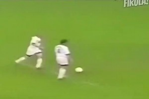 統(tǒng)治級(jí)的賽場(chǎng)表現(xiàn)！感受“外星人”羅納爾多的華麗足球！