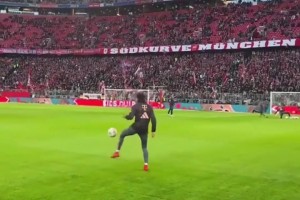 科幻片既視感！奧利塞熱身時(shí)的這記高空停球，簡(jiǎn)直不要太帥！