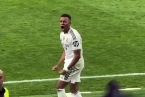 終結國家德比4連?。』蜀R2:1巴薩終場哨響后，皇馬三巨頭的反應