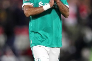 詹?。豪锲致?lián)賽4連敗，教練團(tuán)隊(duì)負(fù)主要責(zé)任！