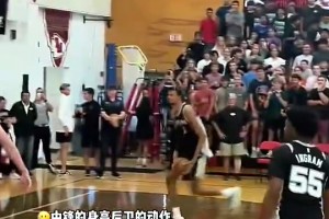 看文班胯下?lián)Q手暴扣，感覺(jué)都不用怎么跳就完成了??