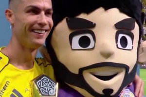 傳奇繼續(xù)！C羅在沙特聯(lián)85場已直接參與100球！