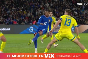 法國再下一城！奧利塞禁區(qū)內(nèi)靈巧轉(zhuǎn)身打門得手！坎特不停球送助攻