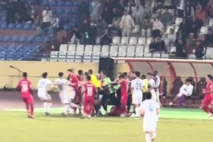 這前鋒組合什么水平??？來看三位中國足壇鋒線名宿匯聚一堂