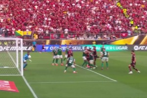 助隊(duì)奪冠！前尤文隊(duì)長(zhǎng)達(dá)尼洛解放者杯決賽頭球制勝！