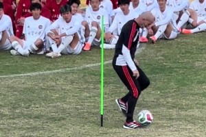 羨慕??！也是現(xiàn)場(chǎng)看上齊達(dá)內(nèi)馬賽回旋了??