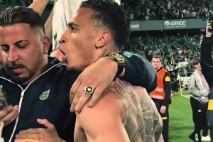 痞帥痞帥的！圓神來(lái)到貝蒂斯這氣質(zhì)也是上來(lái)了??