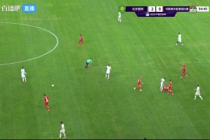 雙方發(fā)生沖突，達(dá)萬(wàn)和河南助教各染一黃